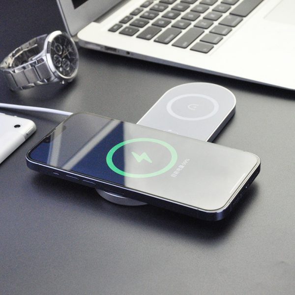 Dual MagSafe 3 in 1 Phone Wireless Charger for Samsung - Image 5