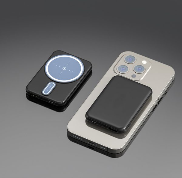 Magnetic Power Bank 10000mAh Ultra-thin Wireless Portable Charger with LED Power Display - Image 5
